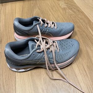 Asics Kayano 27  sz 7.5 grey and pink